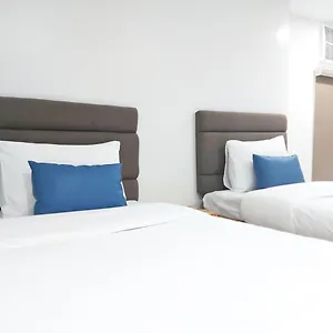 Airobedz Makati - A Value فندق